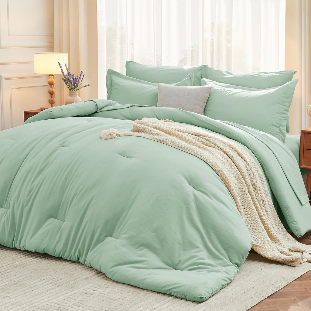 Yuelora Queen Bed in a Bag Set, 7 Pieces, Beige