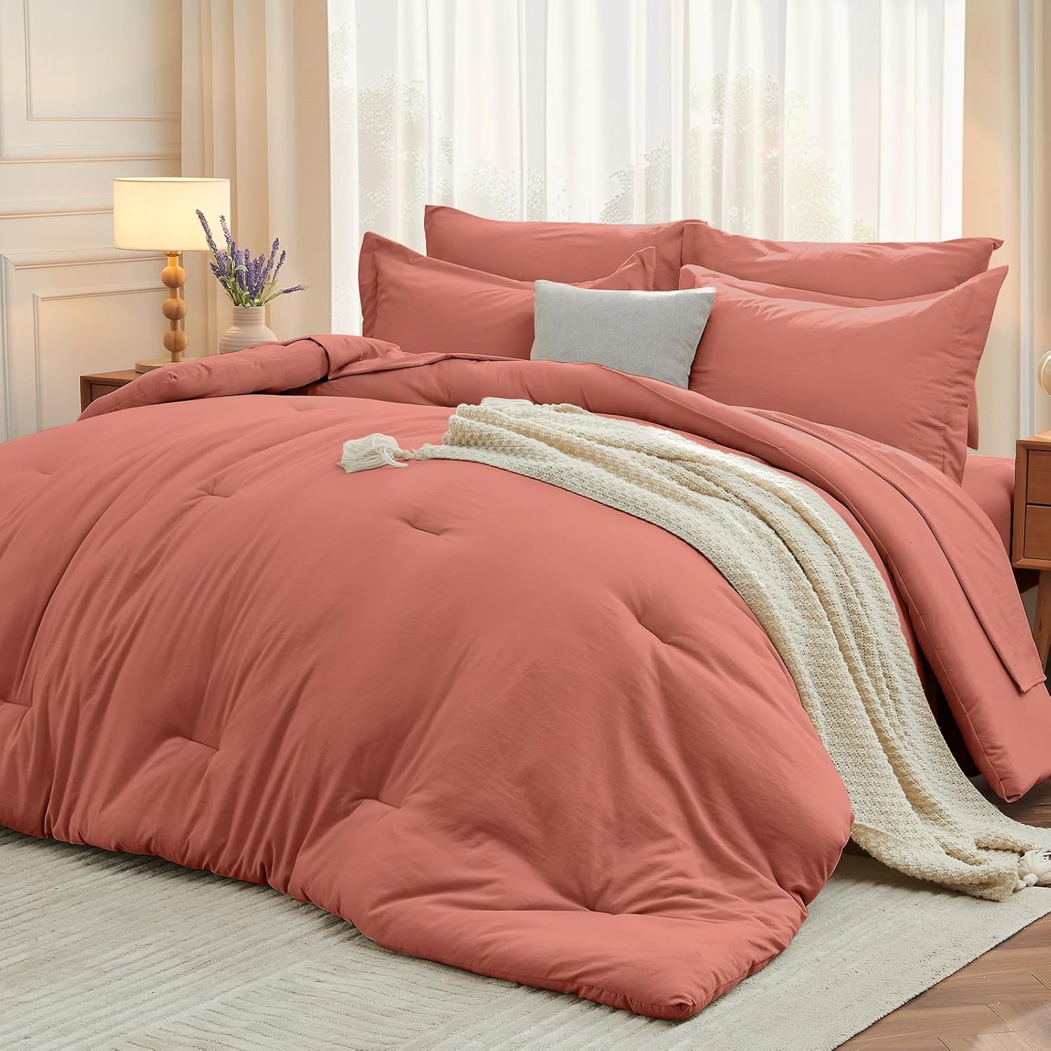 Yuelora Queen Bed in a Bag Set, 7 Pieces, Beige