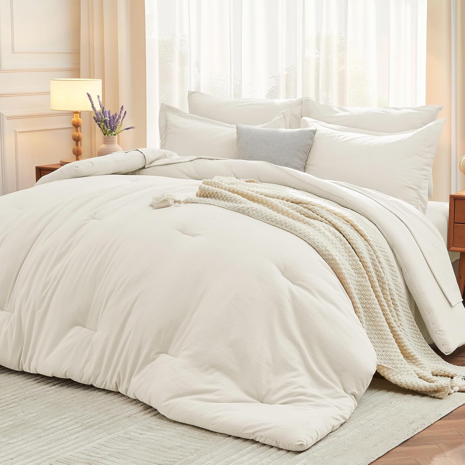 Yuelora Queen Bed in a Bag Set, 7 Pieces, Beige