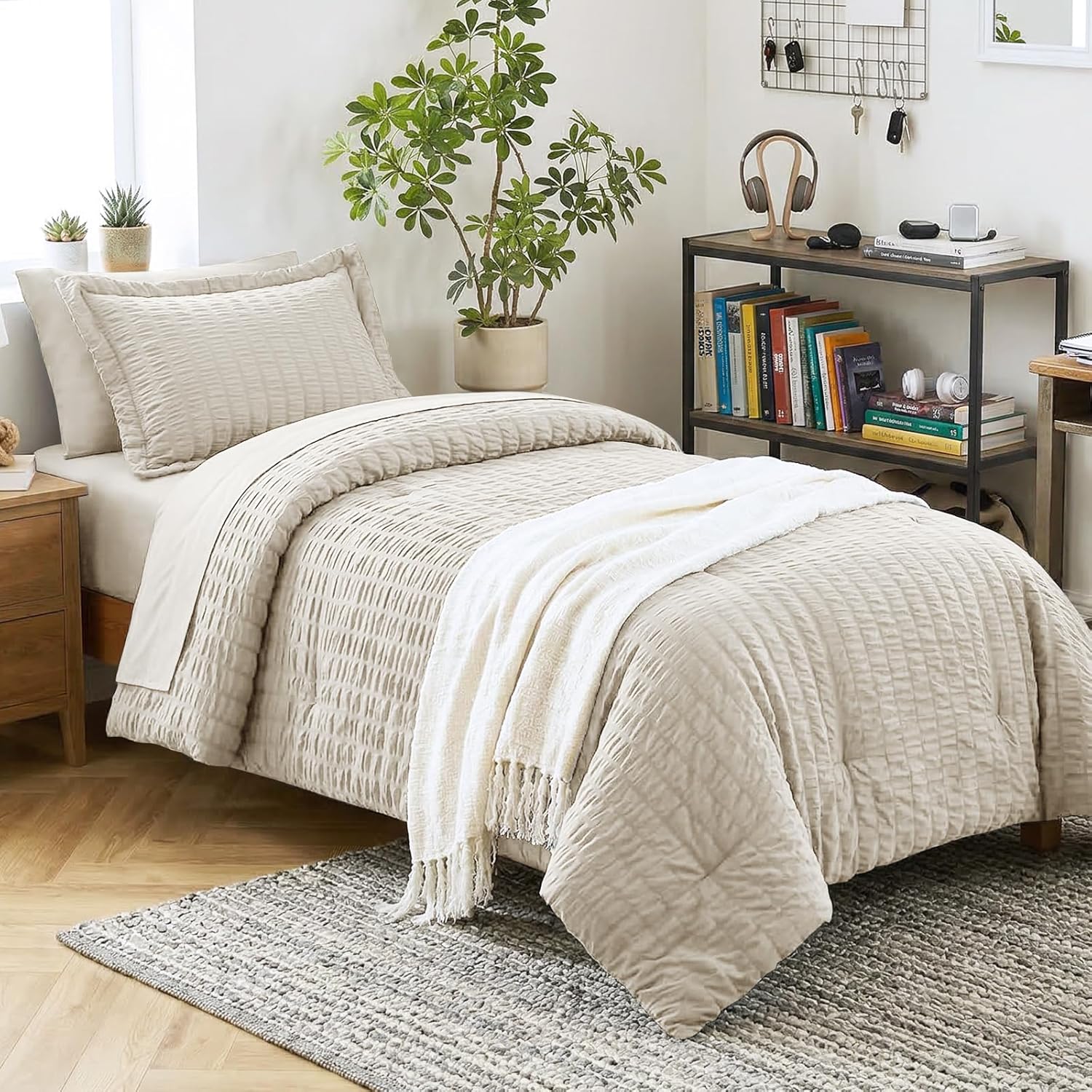 Yuelora Queen Bedding Set, 7 Pieces, Brown Seersucker Comforter Set