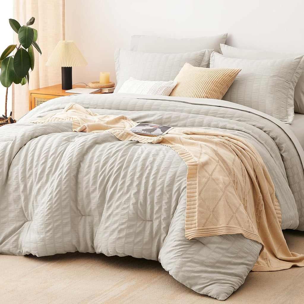 Yuelora Queen Bedding Set, 7 Pieces, Brown Seersucker Comforter Set